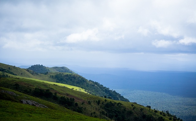 远比预测更 远比预测更